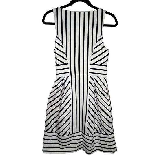 ANTHROPOLOGIE Maeve Chessia striped dress size 4 - Picture 3 of 16